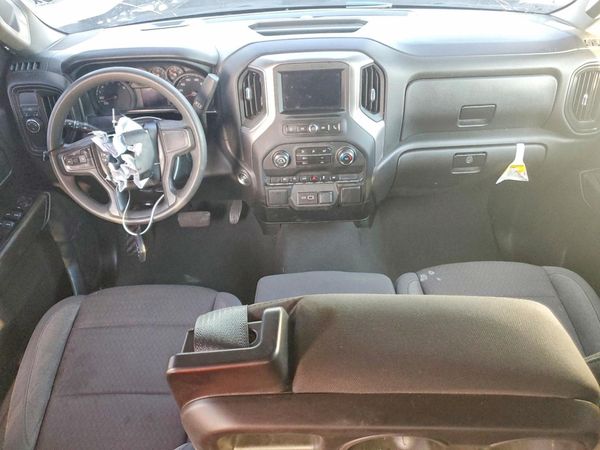 2024 CHEVROLET SILVERADO Custom