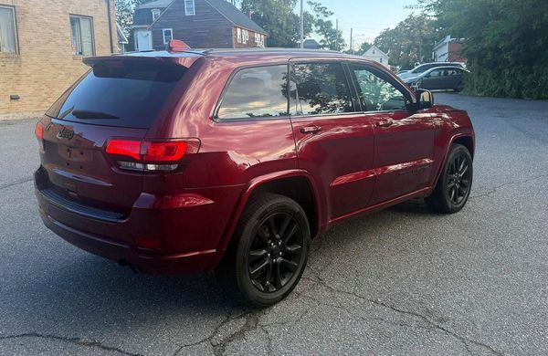 2018 JEEP GRAND CHEROKEE Laredo