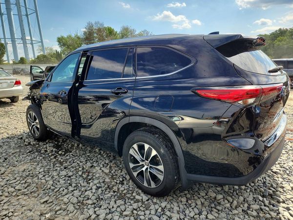 2021 TOYOTA HIGHLANDER