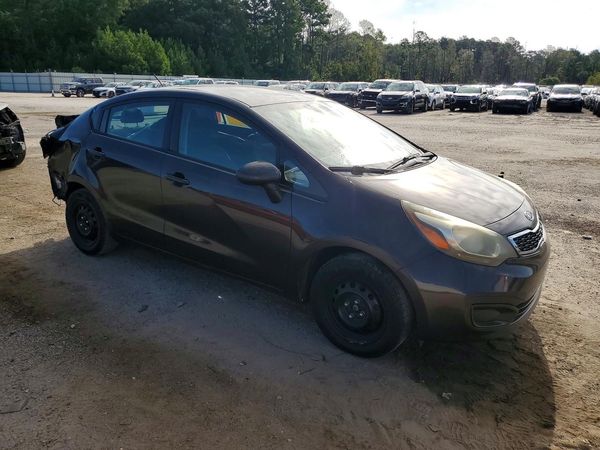 2013 KIA RIO