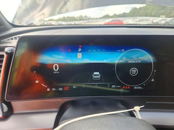 2023 KIA SPORTAGE SX-PRESTIGE or SX-P