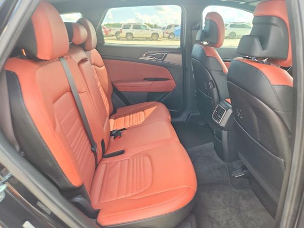 2023 KIA SPORTAGE SX-PRESTIGE or SX-P