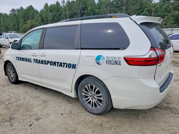 2020 TOYOTA SIENNA Q grade — DSRA