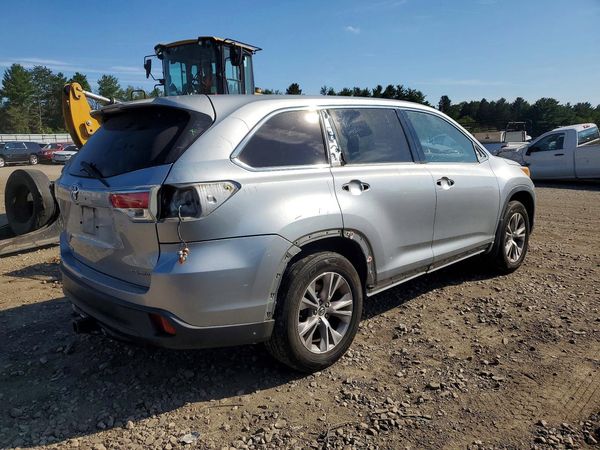 2016 TOYOTA HIGHLANDER