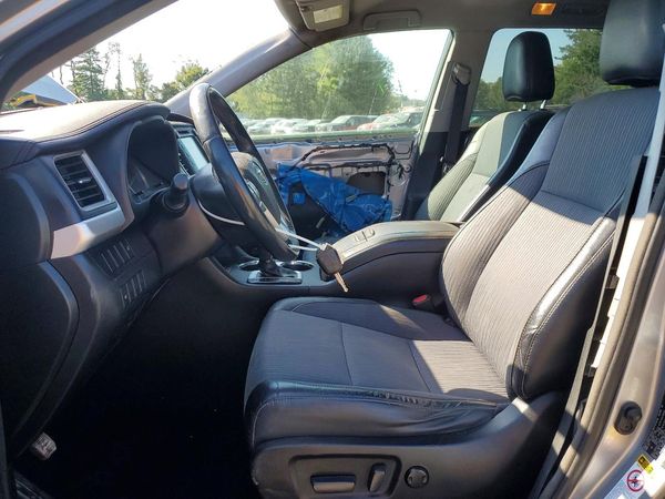 2016 TOYOTA HIGHLANDER
