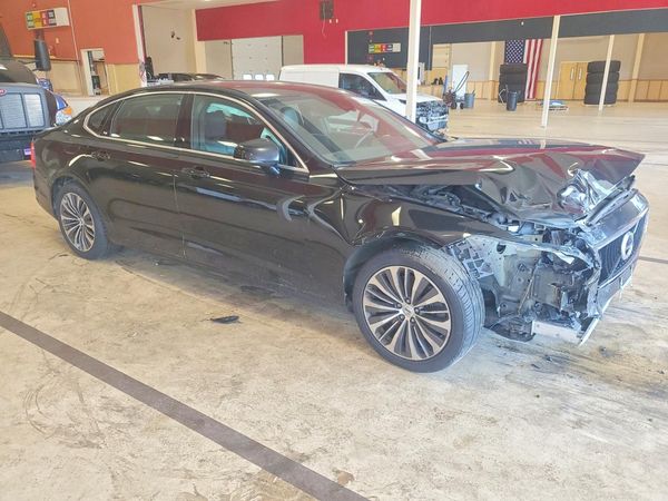 2020 VOLVO S90