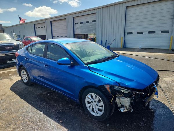 2017 HYUNDAI ELANTRA SE Base