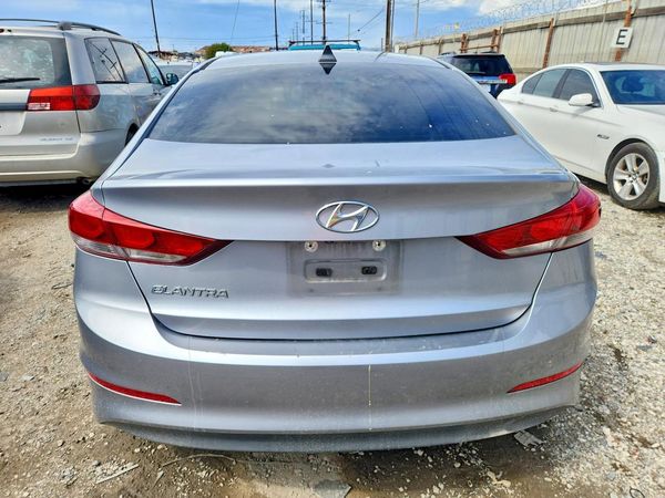 2017 HYUNDAI ELANTRA