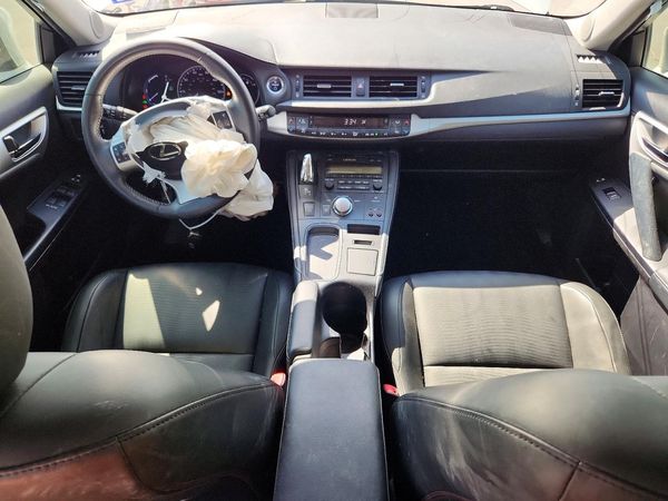 2013 LEXUS CT 200h