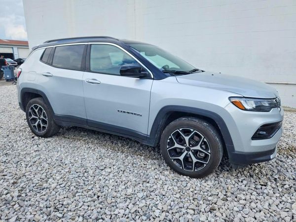 2025 JEEP COMPASS Limited — Passenger 3/4