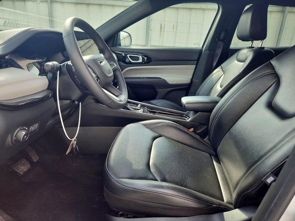 2025 JEEP COMPASS Limited — DENT