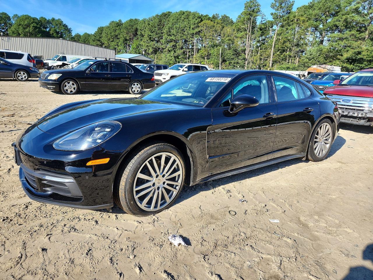 2019 PORSCHE PANAMERA Base / 4 — Front 3/4