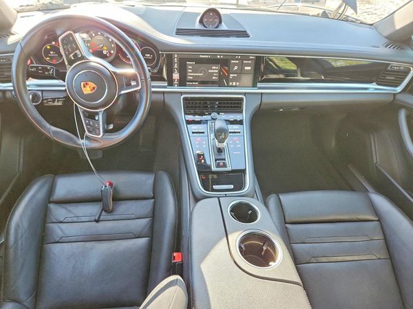 2019 PORSCHE PANAMERA Base / 4 — CKPT