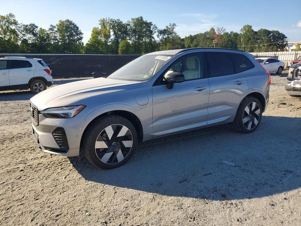 2024 VOLVO XC60