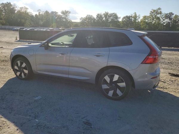 2024 VOLVO XC60