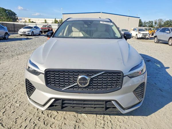 2024 VOLVO XC60