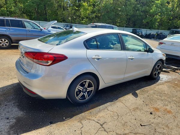 2017 KIA FORTE