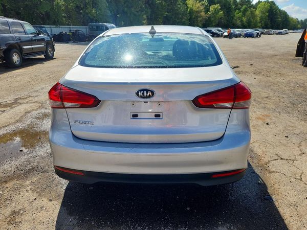 2017 KIA FORTE