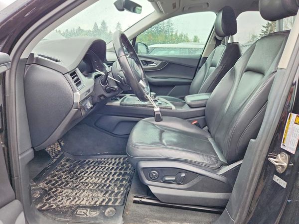2017 AUDI Q7 quattro Premium Plus
