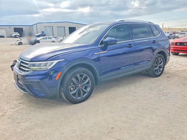 2022 VOLKSWAGEN TIGUAN 4Motion SE