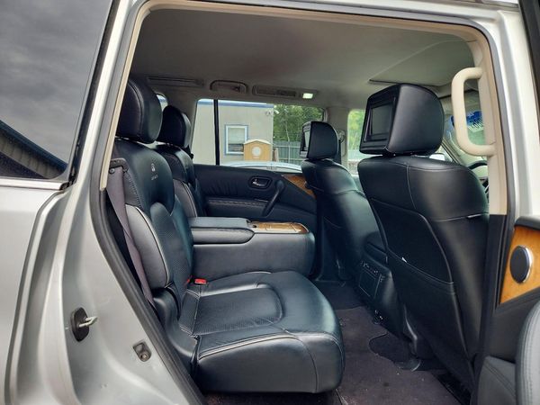 2012 INFINITI QX56
