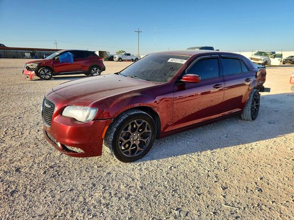 2019 CHRYSLER 300
