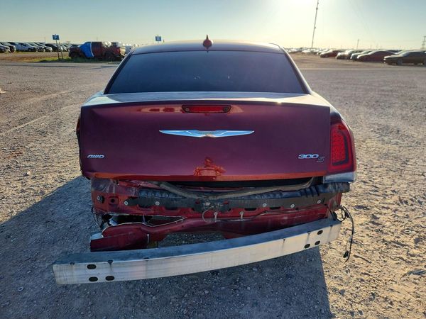 2019 CHRYSLER 300