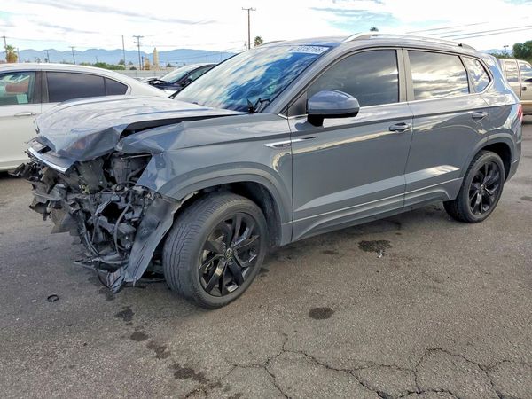 2022 VOLKSWAGEN TAOS