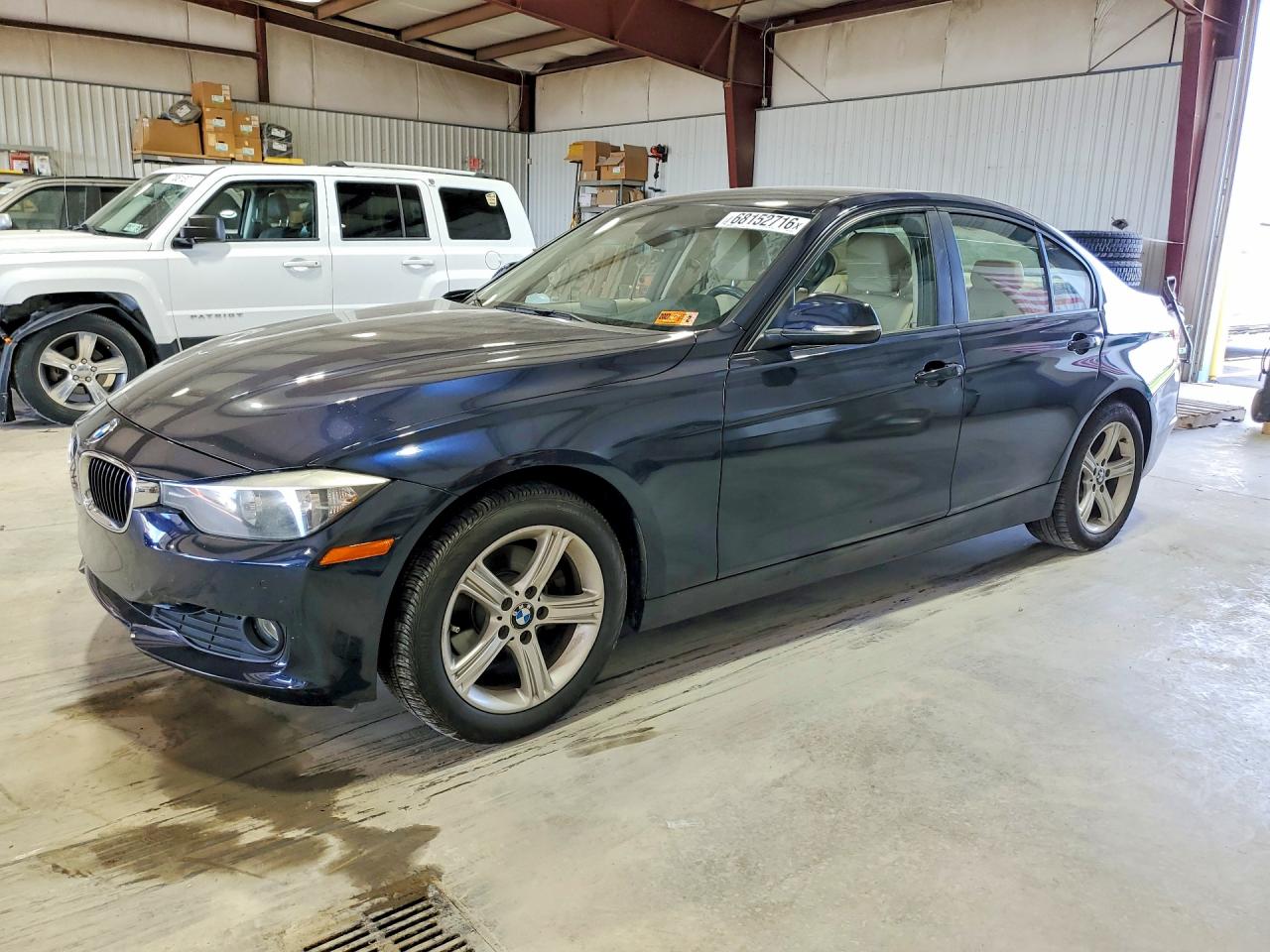 2014 BMW 320 xDrive — Front 3/4
