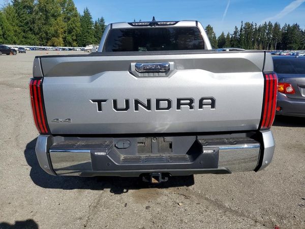 2023 TOYOTA TUNDRA