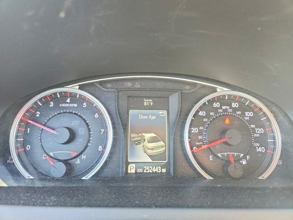 2015 TOYOTA CAMRY