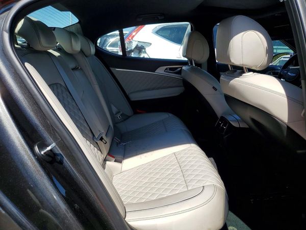 2023 GENESIS G70