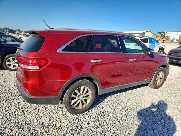 2016 KIA SORENTO L / LX