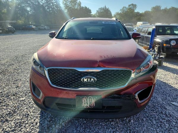 2016 KIA SORENTO L / LX