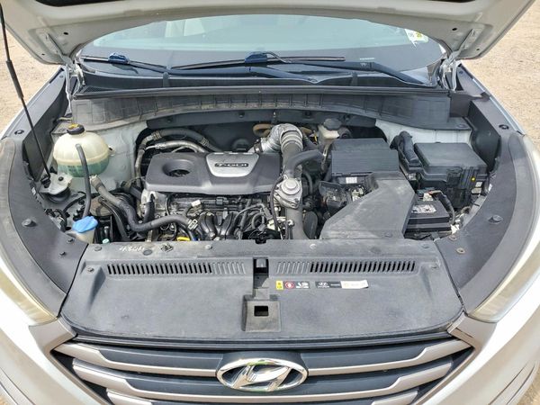 2016 HYUNDAI TUCSON