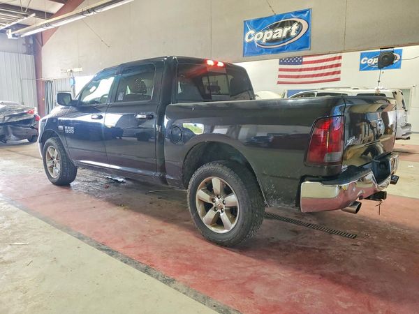 2018 RAM 1500 SLT