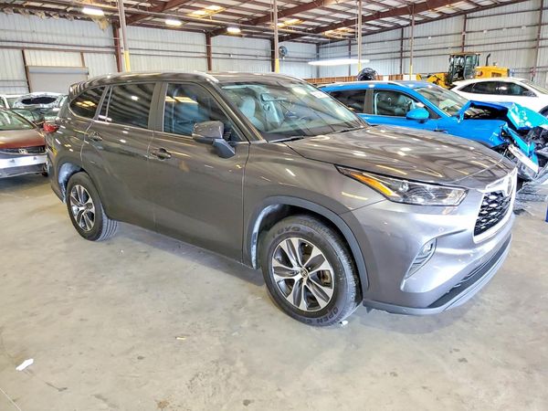 2023 TOYOTA HIGHLANDER