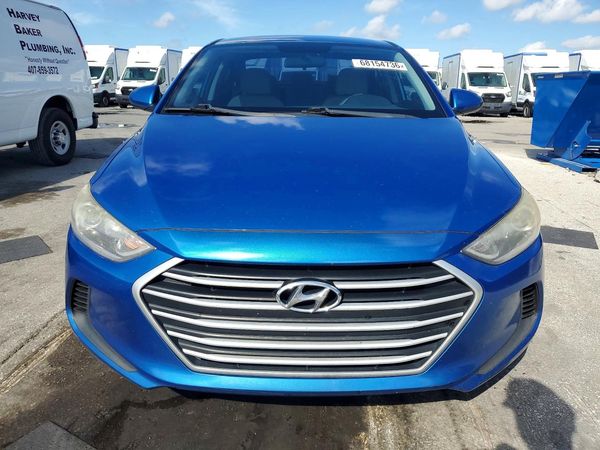 2017 HYUNDAI ELANTRA SE Base — DIRF
