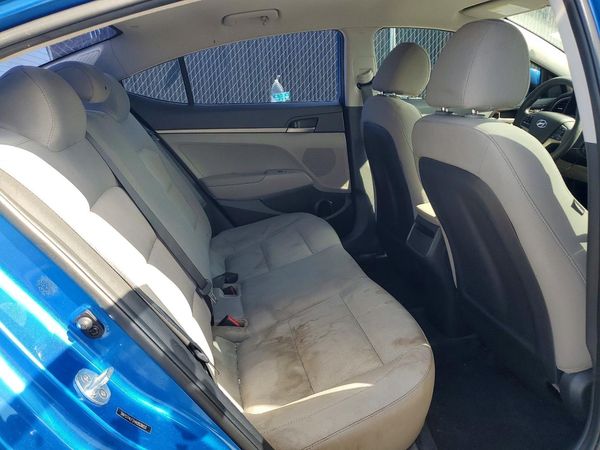 2017 HYUNDAI ELANTRA SE Base — PSRS
