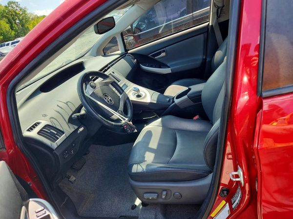 2015 TOYOTA PRIUS