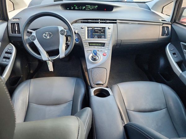 2015 TOYOTA PRIUS
