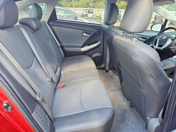 2015 TOYOTA PRIUS