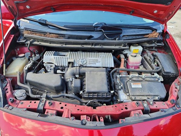 2015 TOYOTA PRIUS