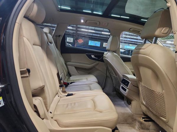 2019 AUDI Q7