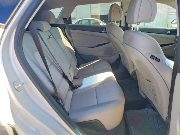 2017 HYUNDAI TUCSON