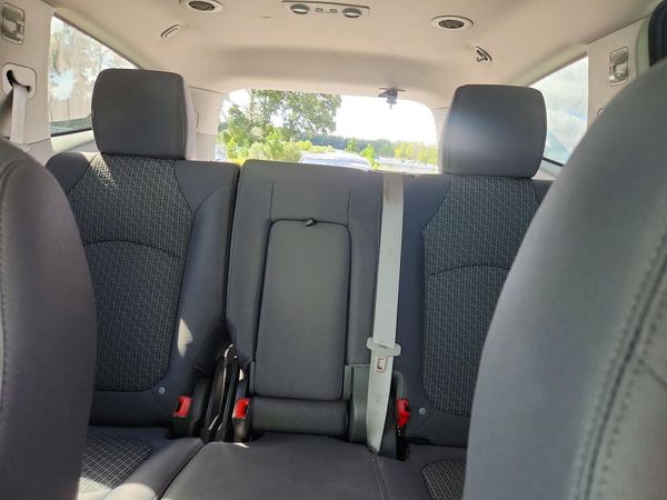2012 CHEVROLET TRAVERSE LS — SUVN