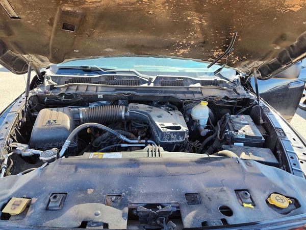 2016 RAM 1500 ST — Engine bay
