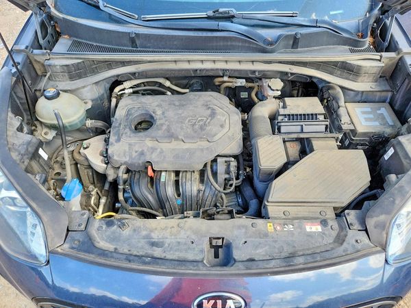 2020 KIA SPORTAGE — Engine bay