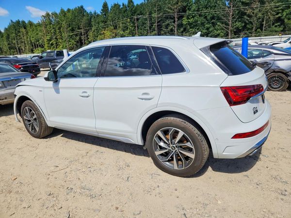 2023 AUDI Q5 S Line quattro Prestige