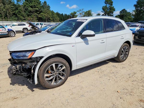 2023 AUDI Q5 S Line quattro Prestige